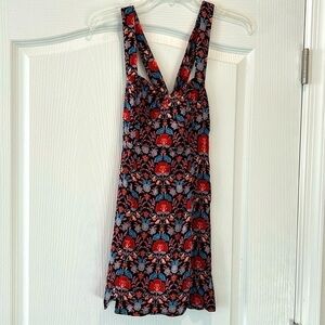 Free People criss cross mini dress! floral size XS great condition